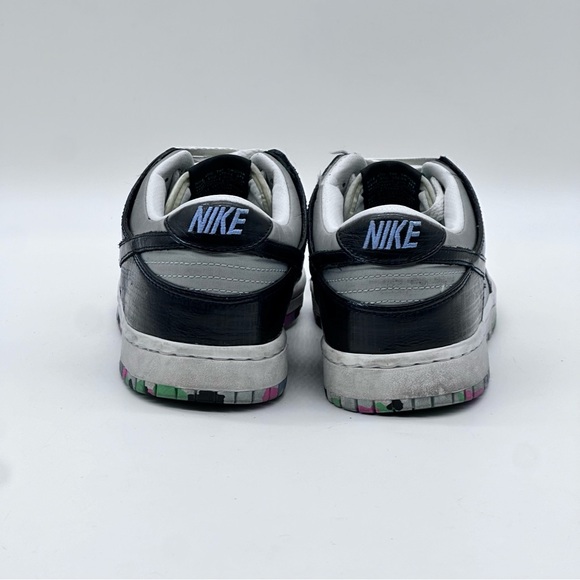 Nike Dunk Low Sneakers. Size 9.5 - Picture 5 of 9